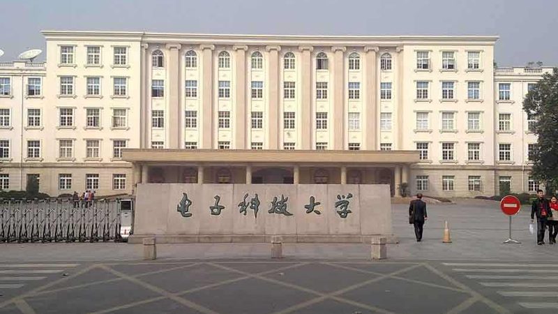企业电子设备采购方案对比