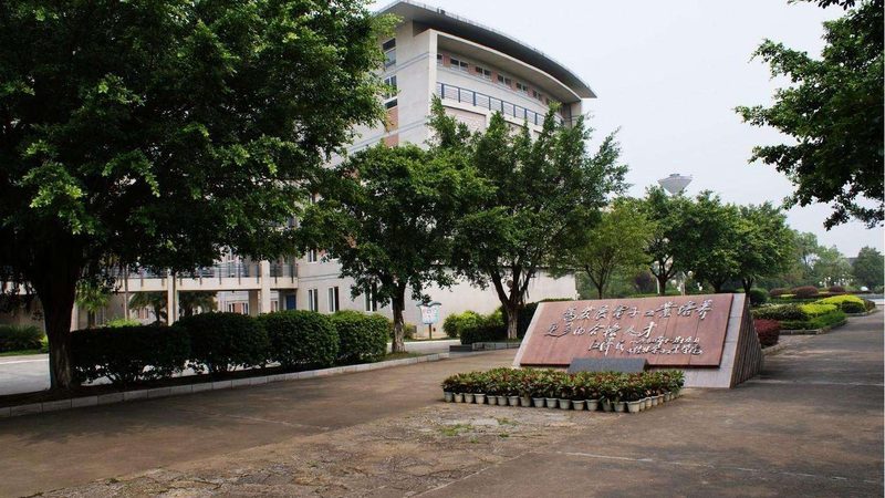 马达启动电容常见故障现象解析